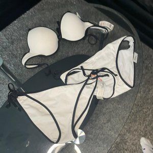 Garage Bikini - L - NWT